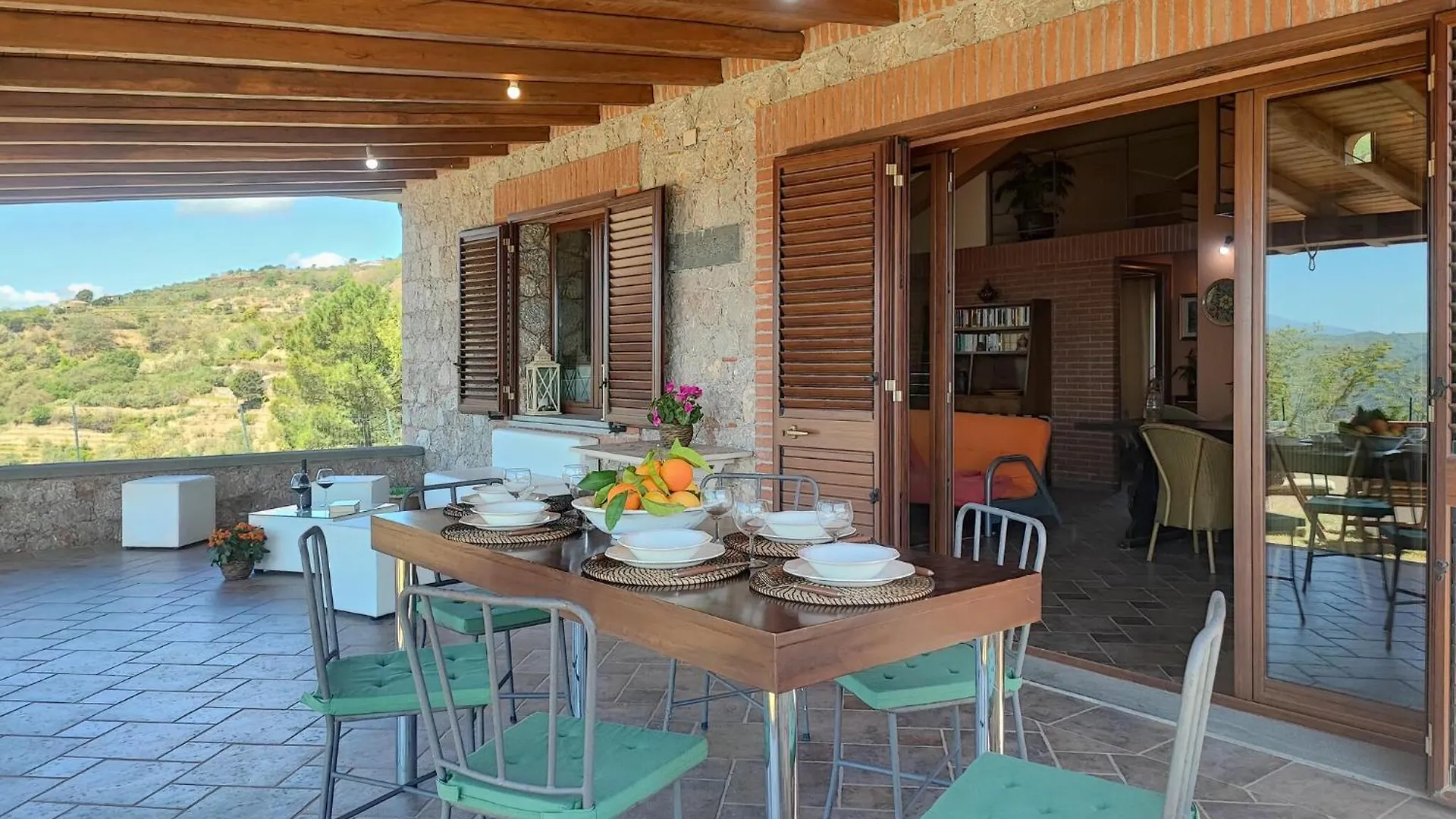 Villa Aura Graniti